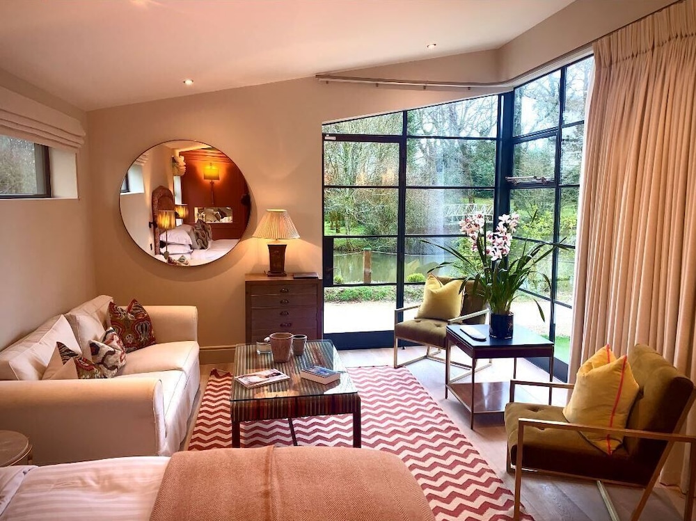 Exclusive Studio Suite, Lake View photo 2