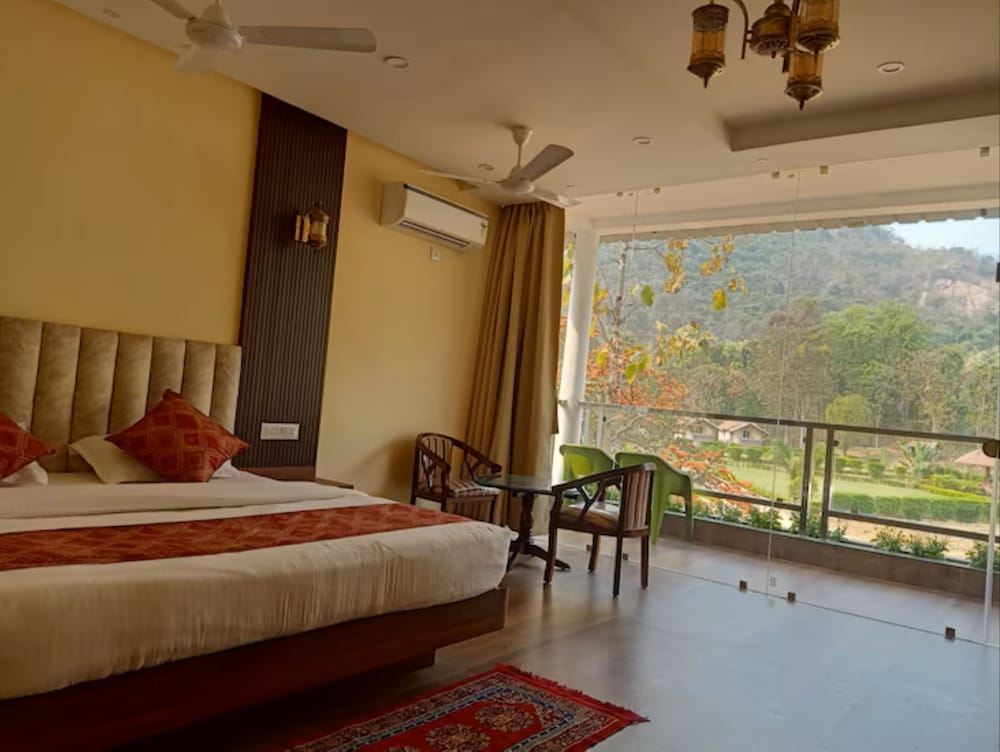Executive Double Room, Hill View photo 2
