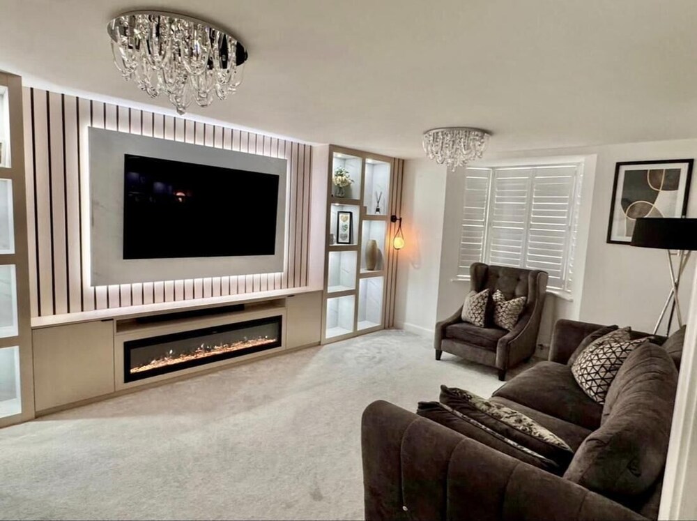 House, 4 Bedrooms, Balcony, Garden View