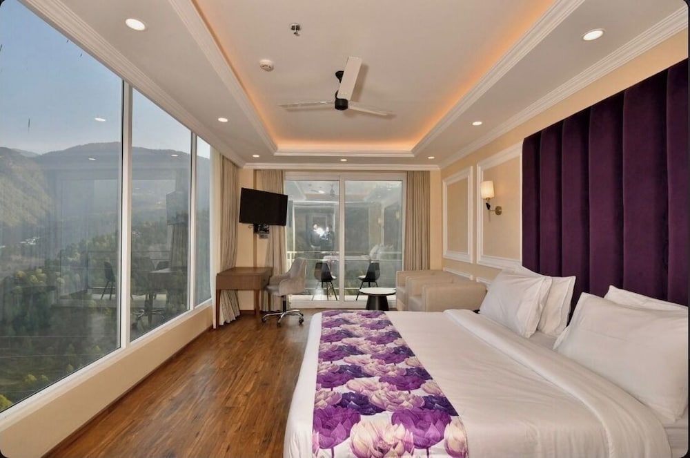 Premium Room, Balcony, Mountain View