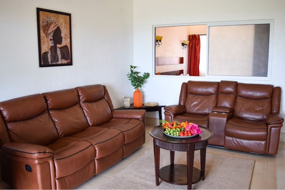 Deluxe Studio Suite - Photo 1