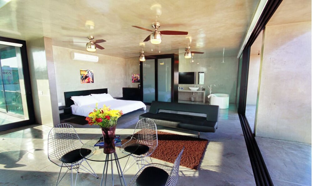 Honeymoon Studio Suite, Sea View photo 1