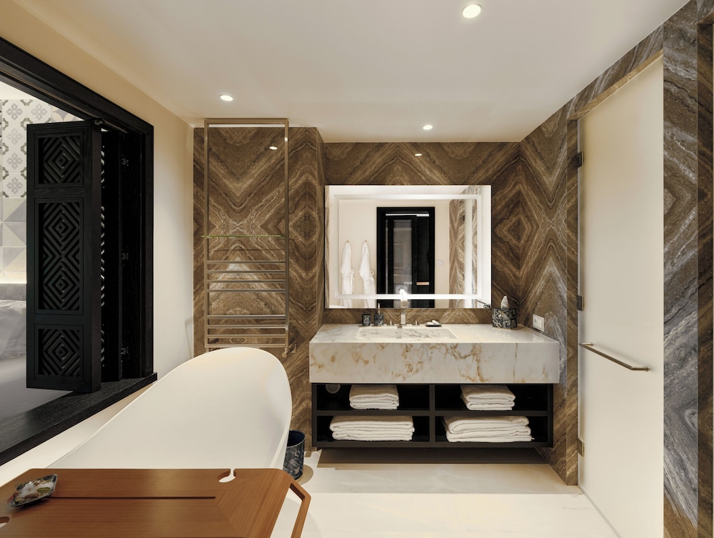 Deluxe Room, 2 Queen Beds, Terrace, Valley View - Photo 4