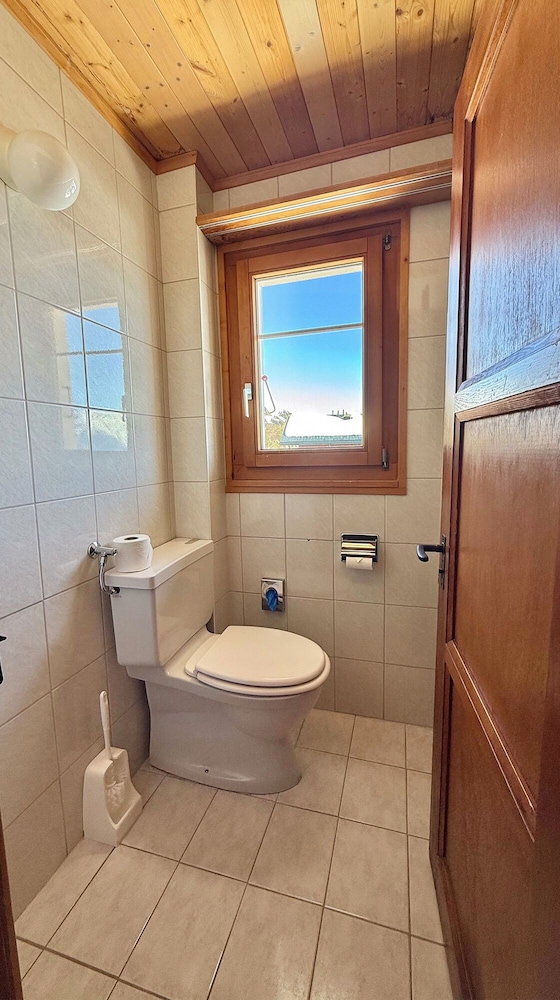 Economy Triple Room, Pets Allowed, Mountain View photo 2