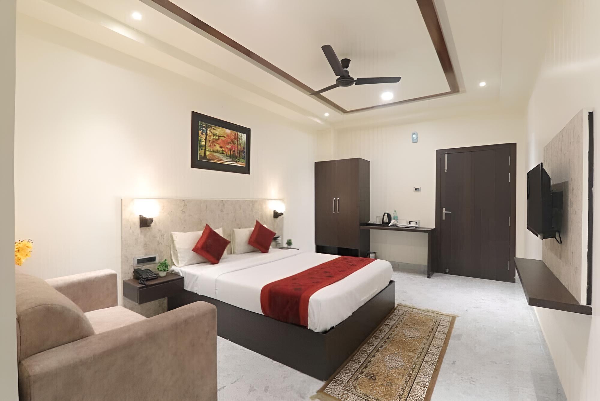 Deluxe Double Room photo 3