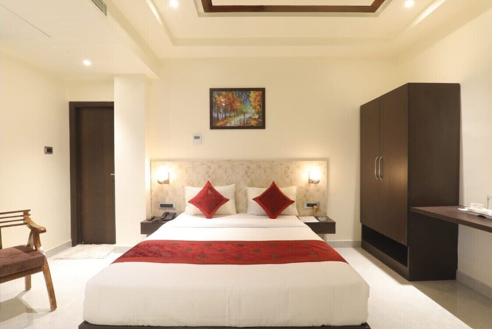 Basic Suite photo 2