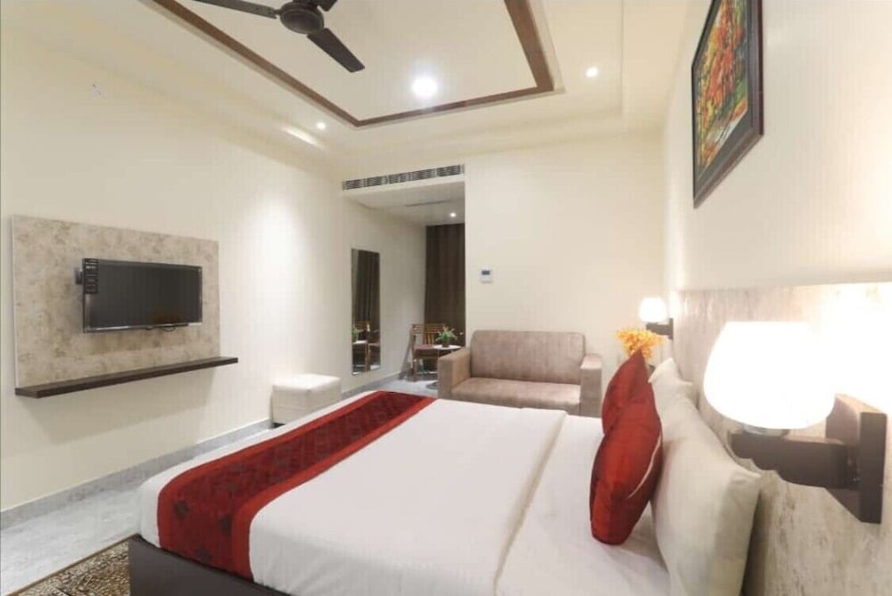 Deluxe Double Room photo 2