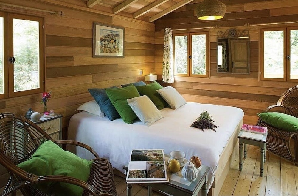 Tree House, 2 Bedrooms photo 1