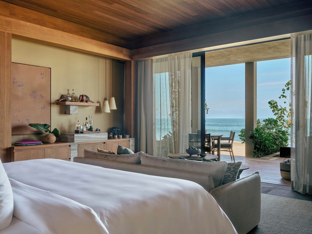 Suite, Beachfront