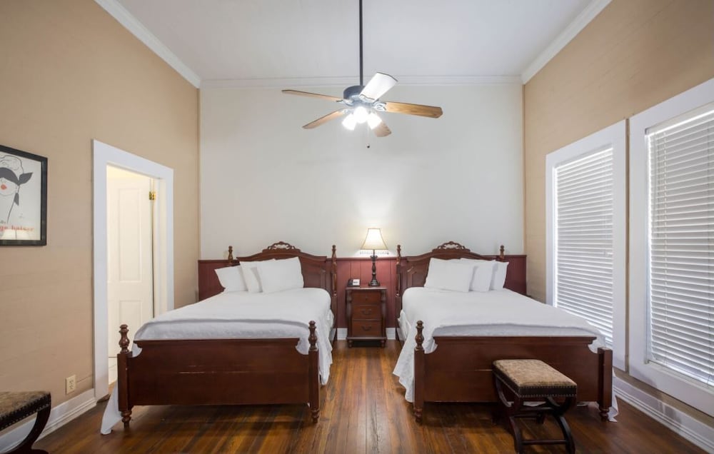 Deluxe Suite, 2 Double Beds, Non Smoking photo 1