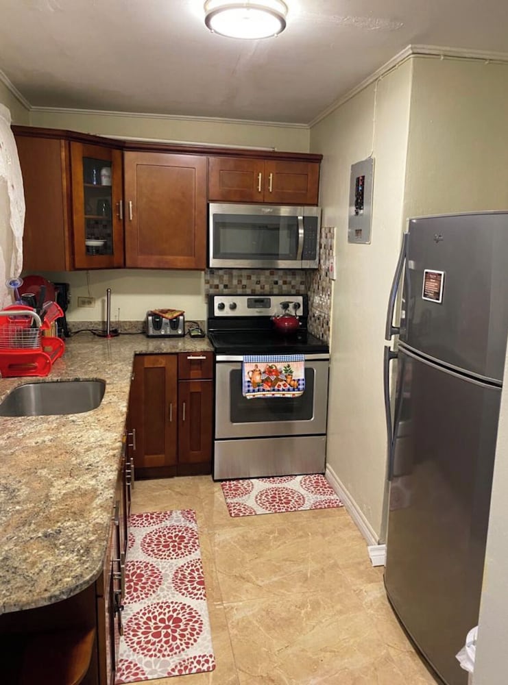 Family Apartment, Multiple Beds, Non Smoking photo 2