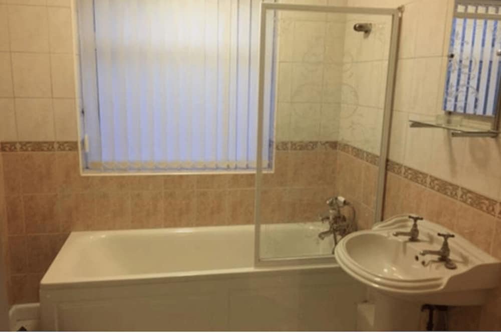 Shared Dormitory, 1 Bedroom, City View