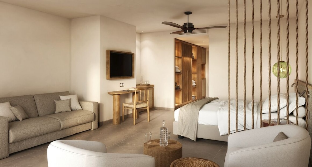 Family Double or Twin Room photo 2