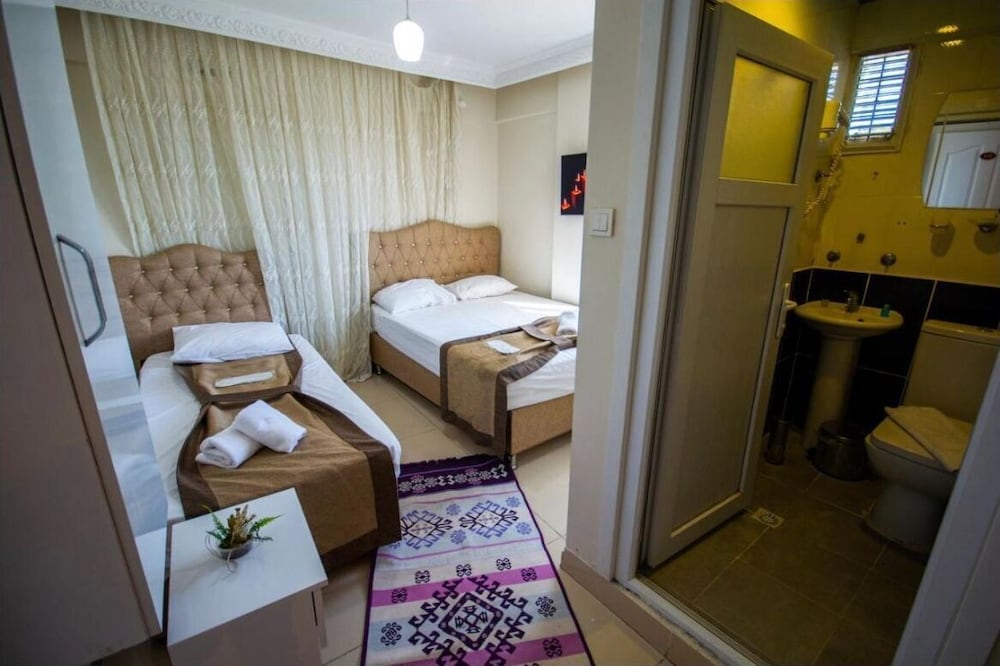 Classic Triple Room photo 1