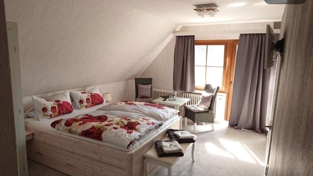 Basic Double Room