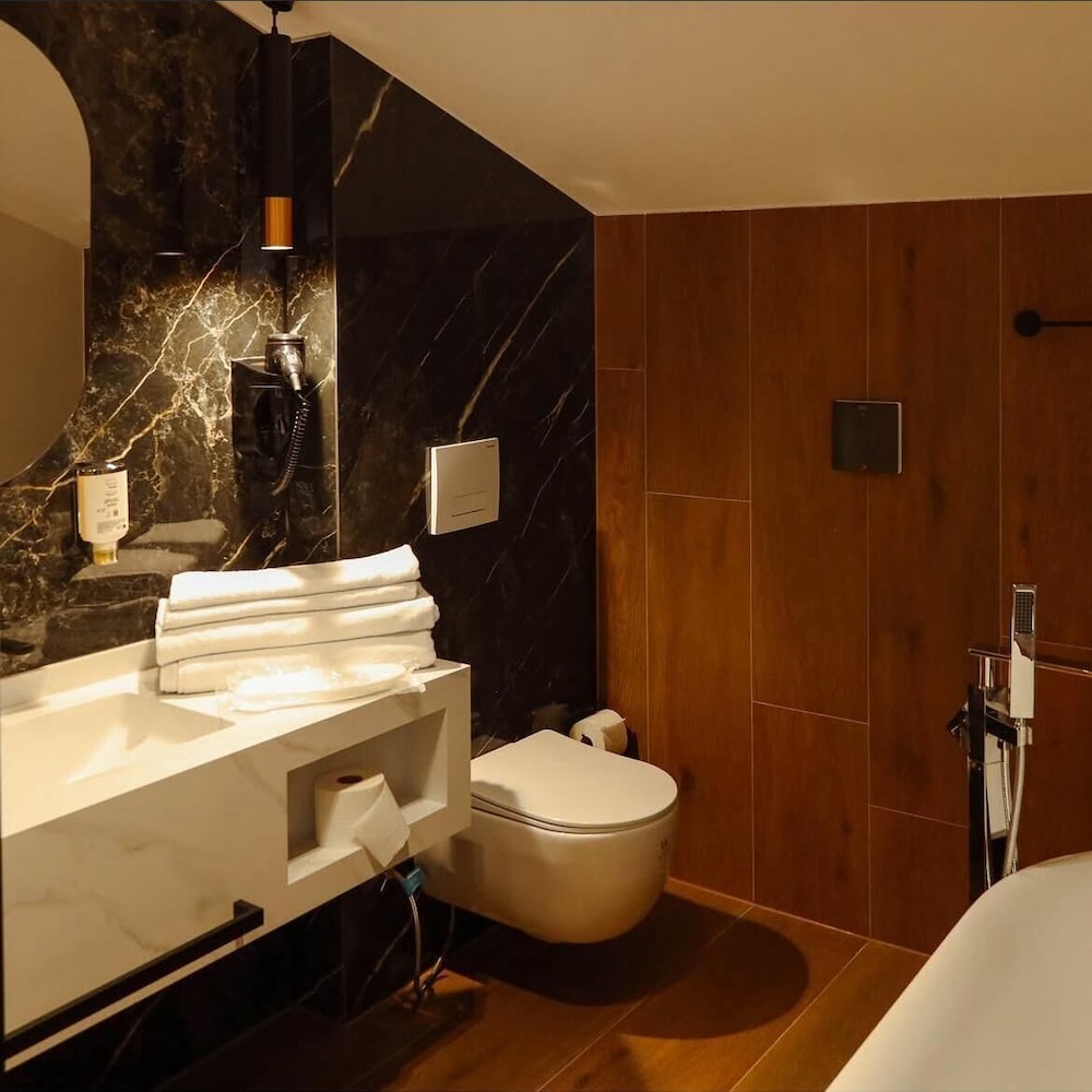 Deluxe Suite, Balcony photo 2