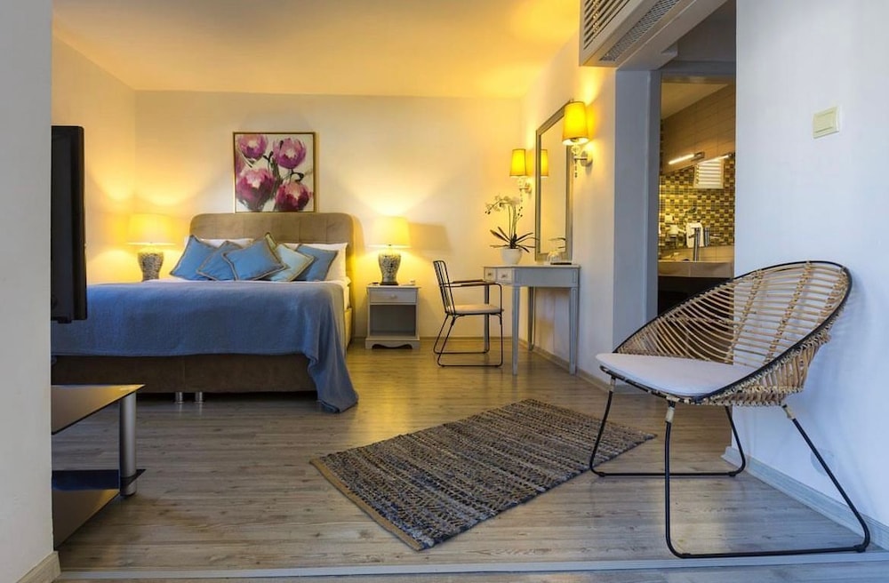 Studio Suite photo 1