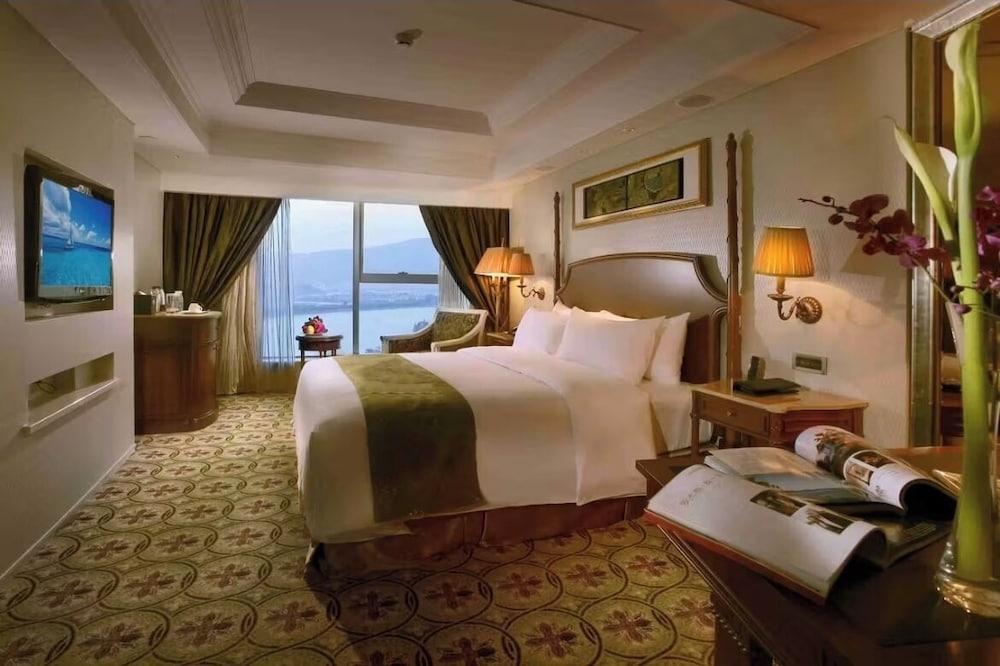 Superior Single Room, Lake View photo 1