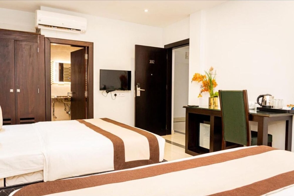 Deluxe Triple Room
