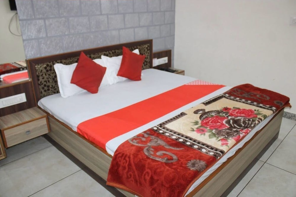 Deluxe Double Room photo 2