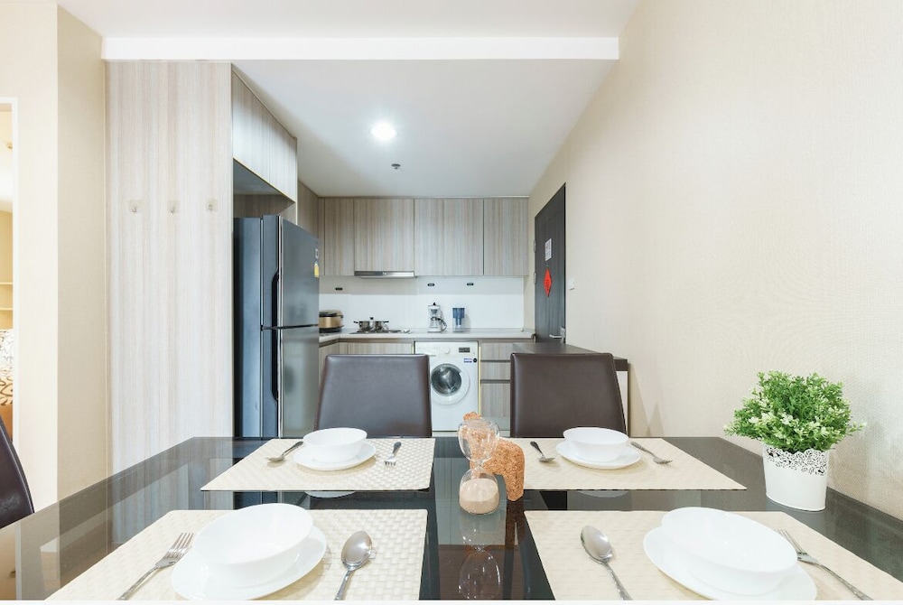 Comfort Condo, 2 Bedrooms, Non Smoking, Pool Access photo 2
