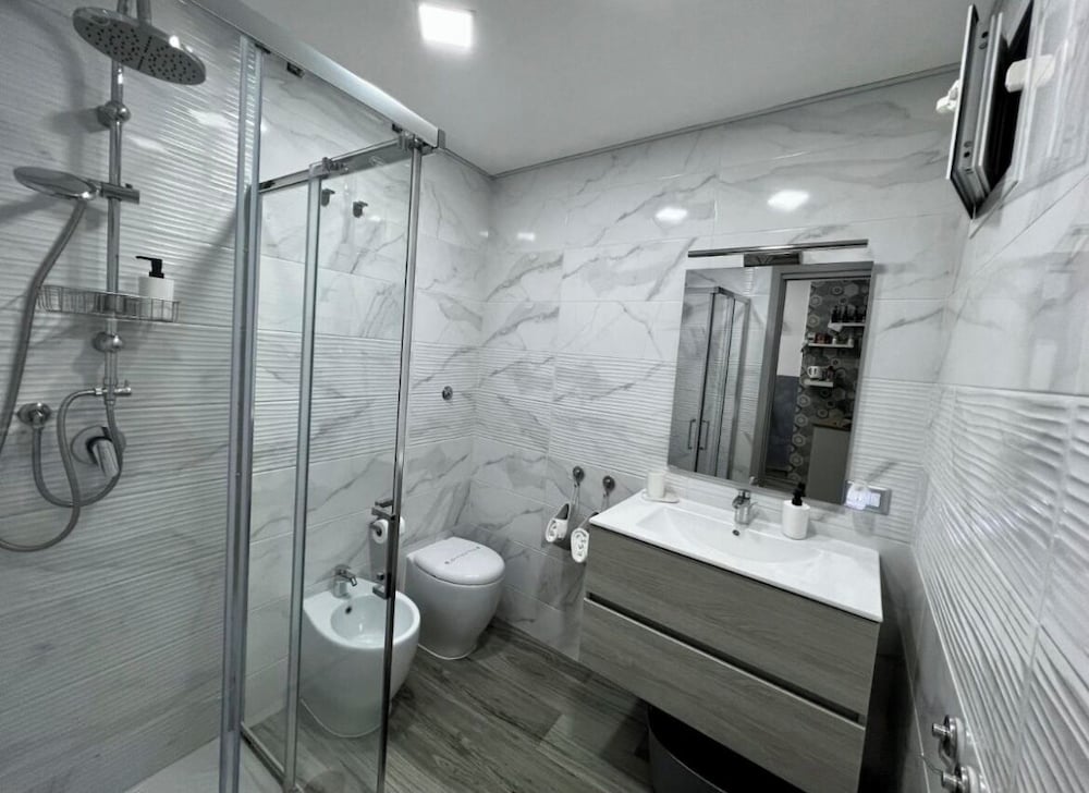 Deluxe Studio Suite, City View, Ground Floor photo 2