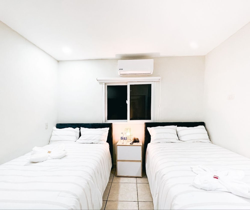 Habitación Doble Estándar - 2 camas Individuales