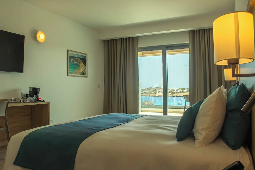 Superior Double or Twin Room, Sea View
