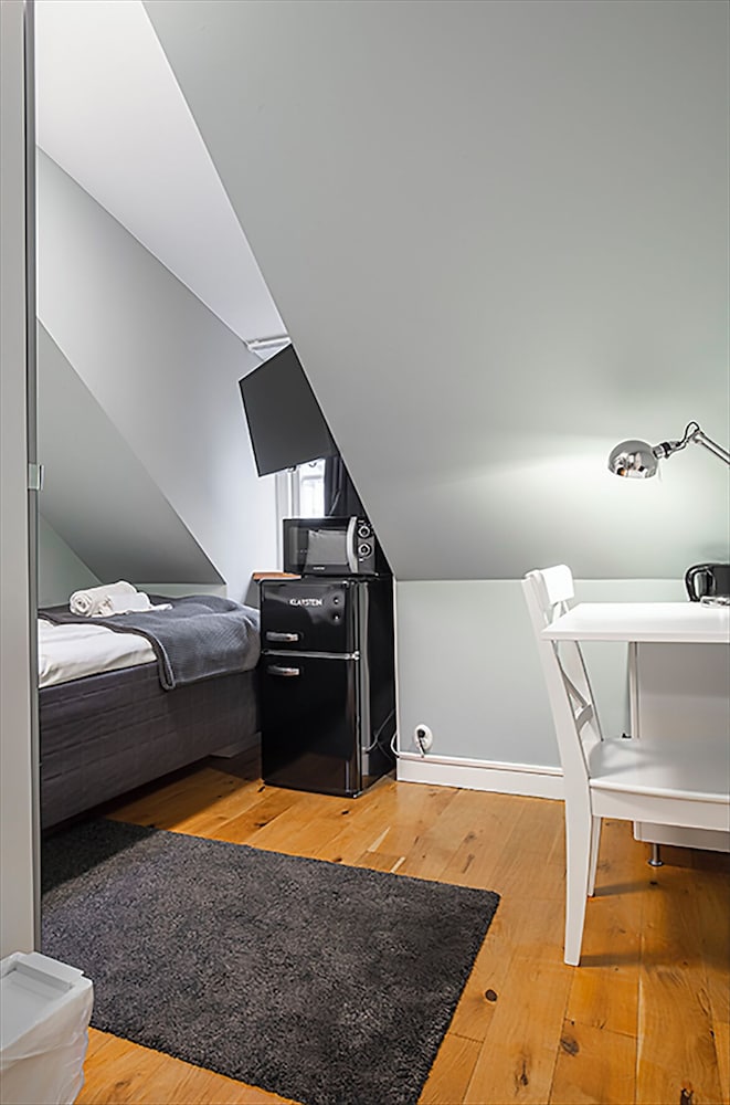 Standard Studio, 1 Twin Bed photo 2