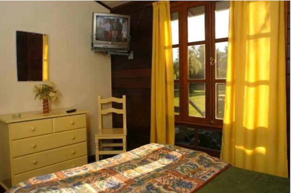 Design Cabin, 1 Bedroom, River View photo 3