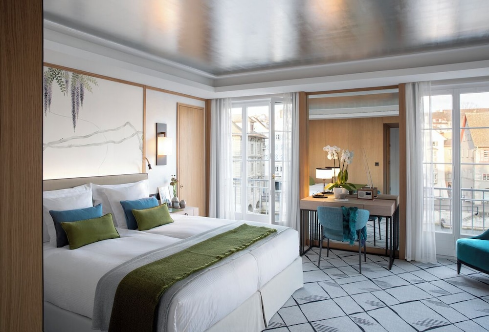 Riverside Deluxe Double room