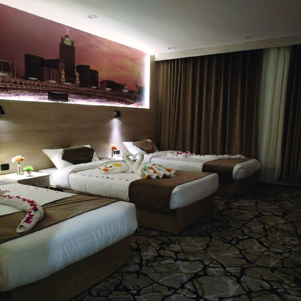 Classic Triple Room - Photo 1