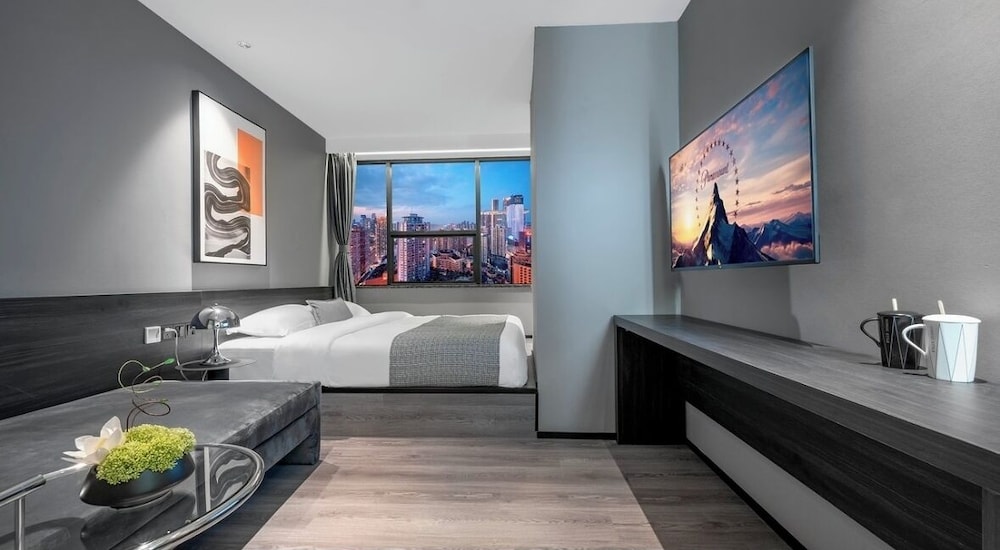 Classic Room, City View
