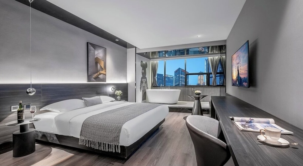 Superior Room, City View