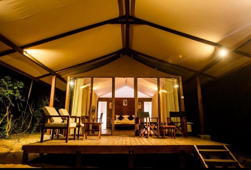 Superior Tent, Non Smoking, Private Bathroom photo 2