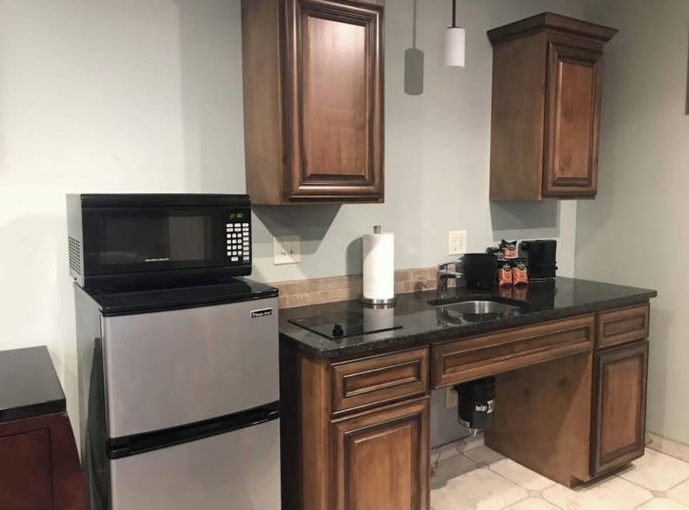 Deluxe Double Room, 2 Queen Beds, Kitchenette photo 1