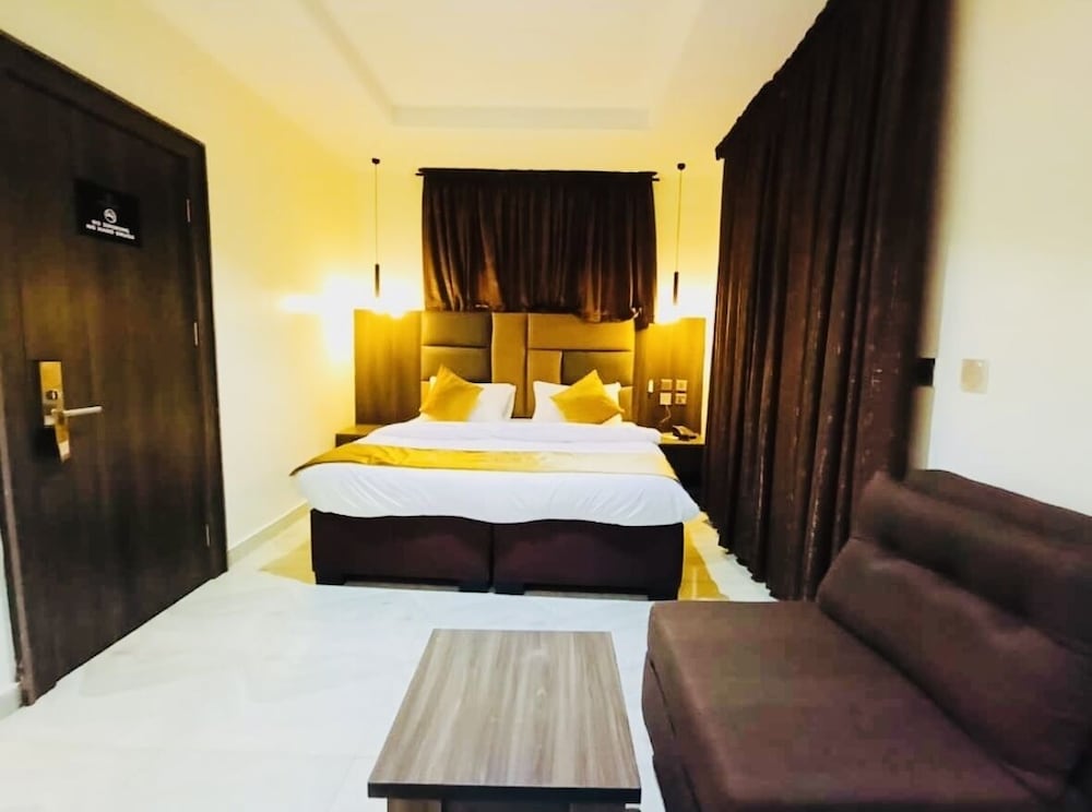Business Room photo 2