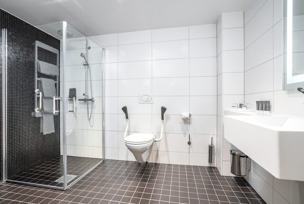 Accessible Room photo 2