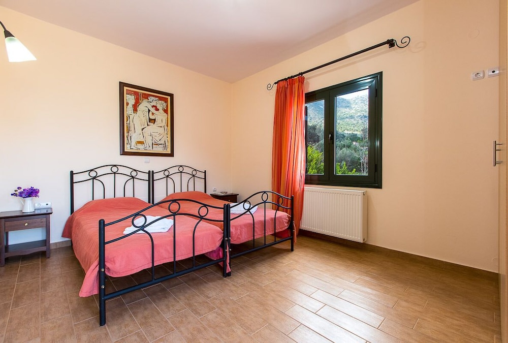 Villa, 3 Bedrooms with Shared Pool