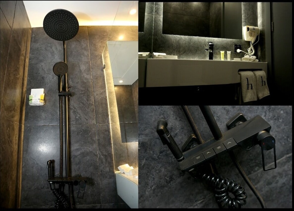 Deluxe Triple Room - Photo 7