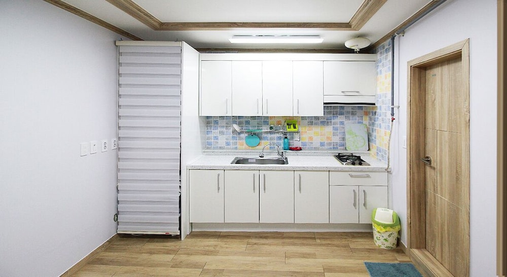 C3 1.5room (Room 1 + Living Area + Bathroom) photo 2