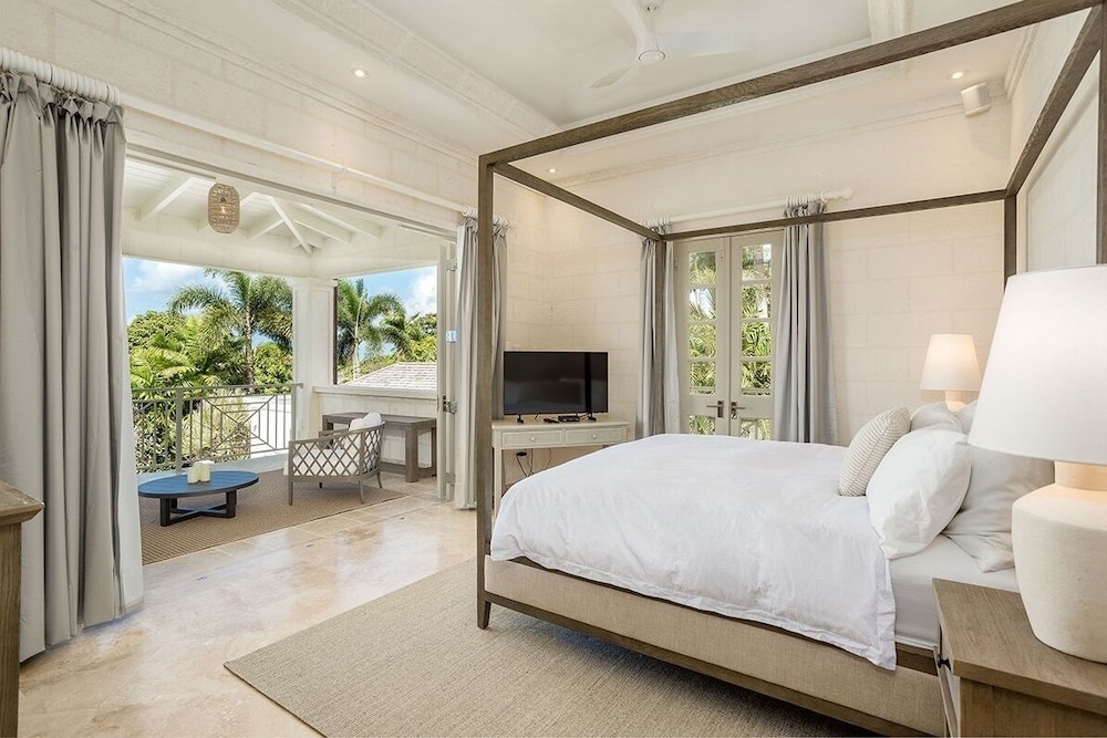 Villa, 5 Bedrooms photo 1
