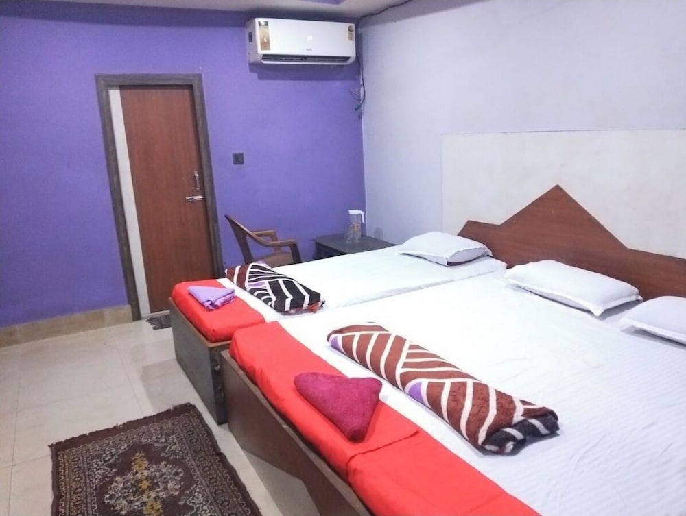 Family Room, 1 Bedroom - Photo 19