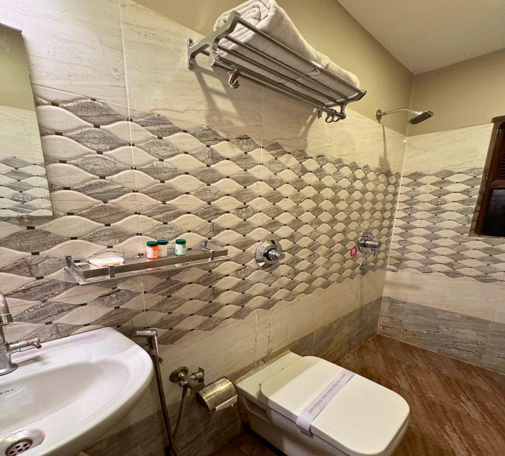 Premium Room - Photo 6