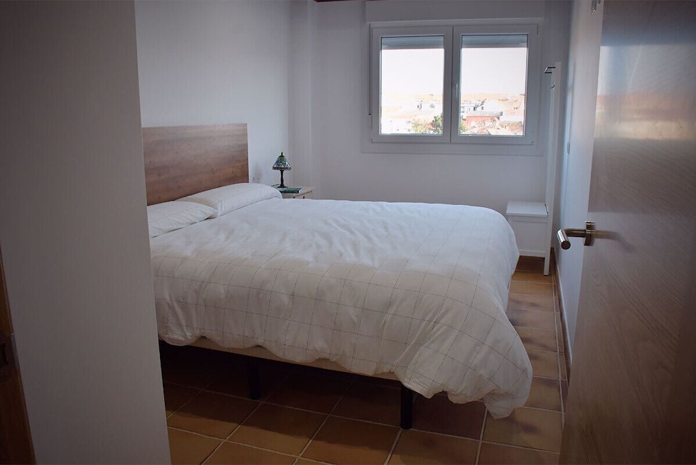 Basic Apartment photo 3