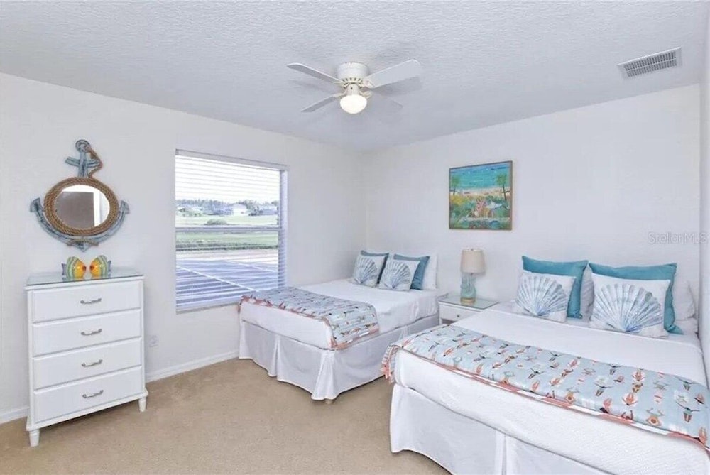 Large Villa - Close to Disney With Extended Patio and Golf Course Views, Bild 2