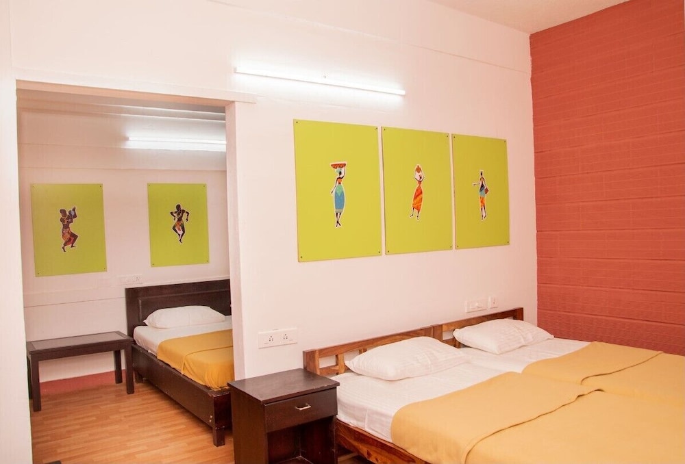 Family Quadruple Room - Photo 1