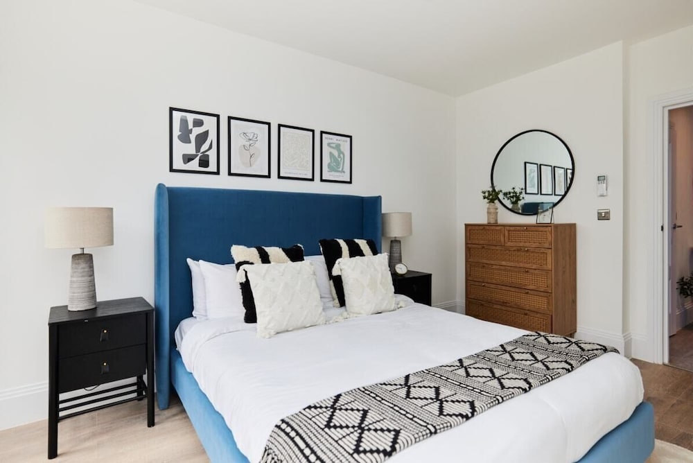 Apartment (2 Bedrooms)