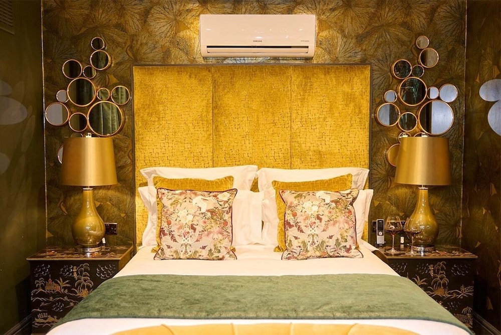 Comfort Room photo 2