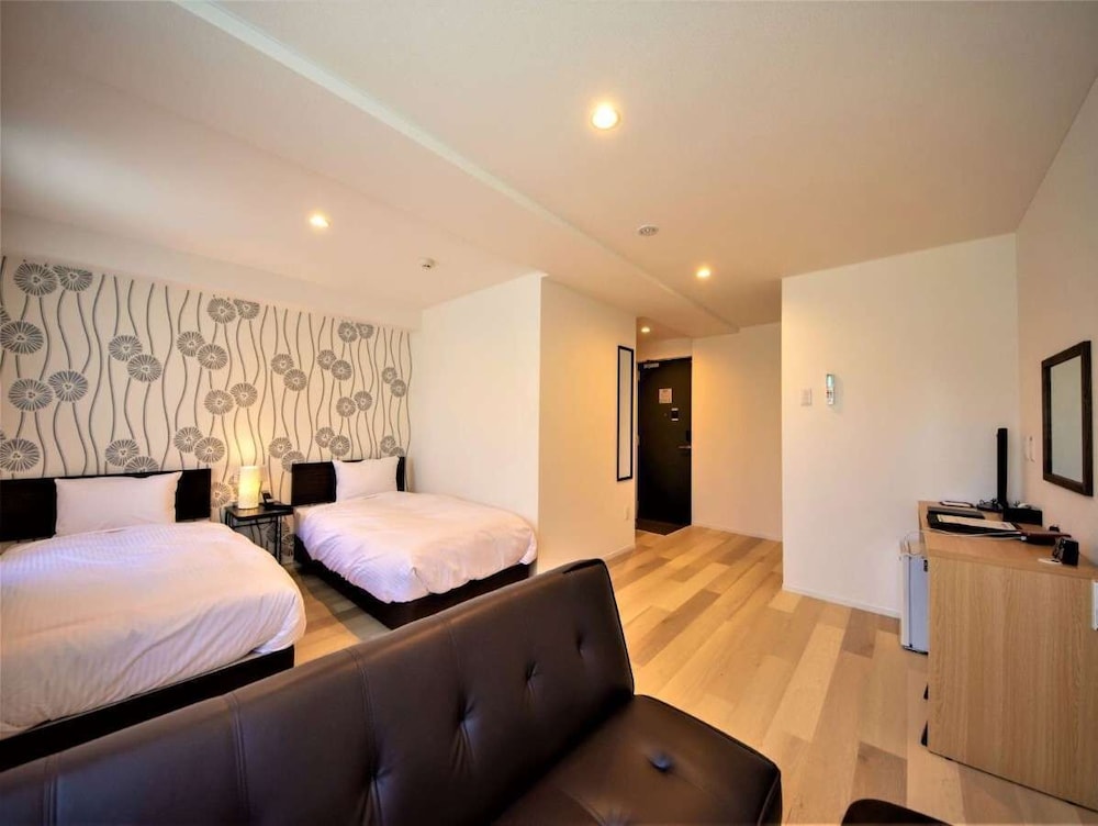 Standard Triple Room, Non Smoking photo 1
